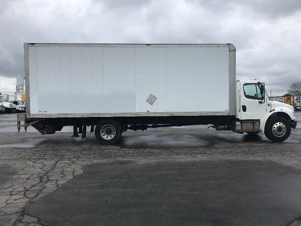 Medium Duty Box Truck-Light and Medium Duty Trucks-Freightliner-2018-M2-Toronto-ON-485,675\n\t\tkm-$ 32,500 - Image 15