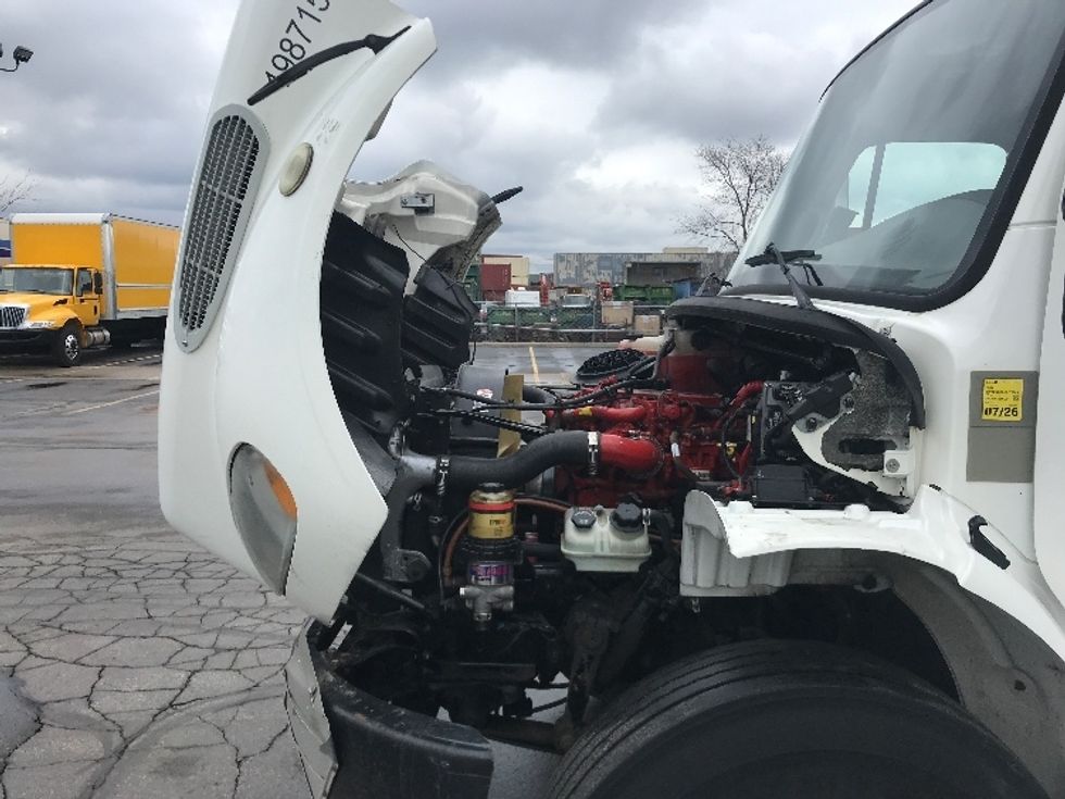 Medium Duty Box Truck-Light and Medium Duty Trucks-Freightliner-2018-M2-Toronto-ON-485,675\n\t\tkm-$ 32,500 - Image 24