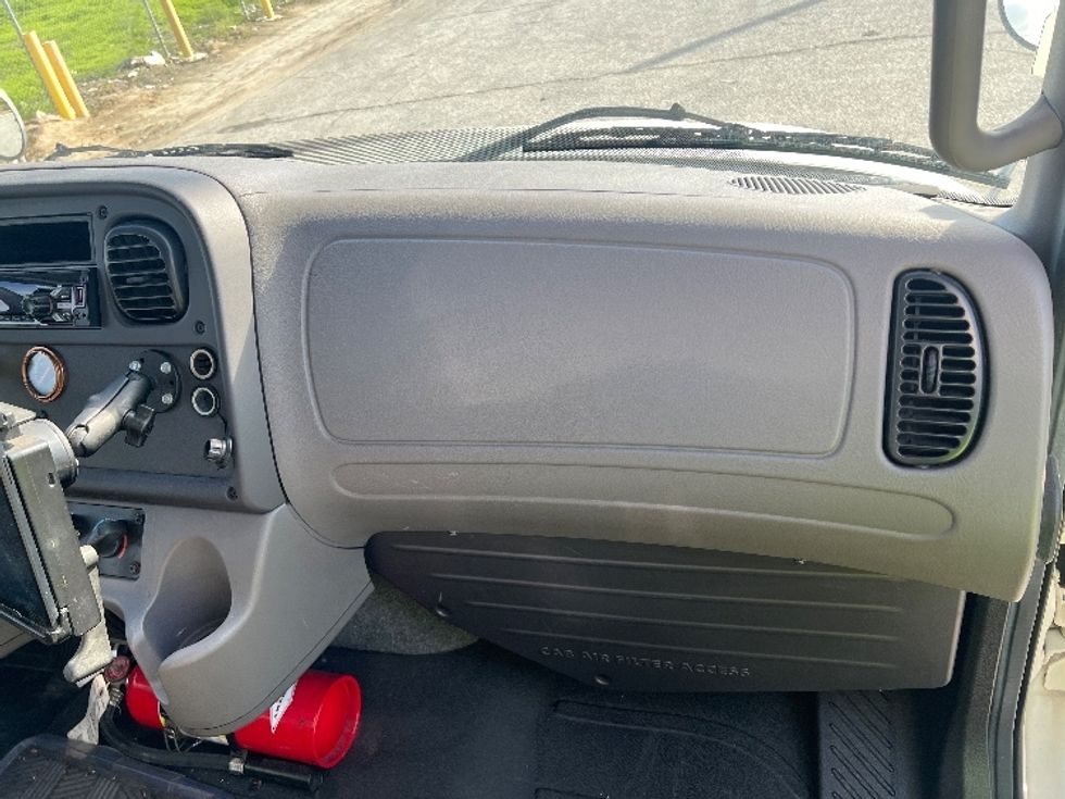 Medium Duty Box Truck-Light and Medium Duty Trucks-Freightliner-2018-M2-Torrance-CA-138,529\n\t\tmiles-$ 35,250 - Image 21