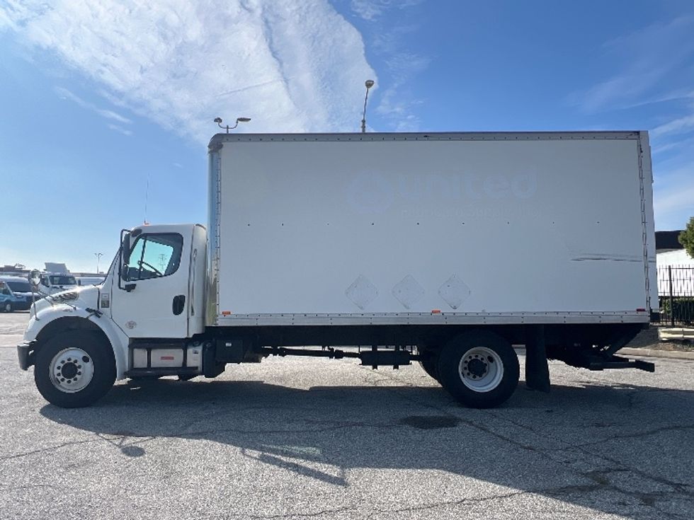Medium Duty Box Truck-Light and Medium Duty Trucks-Freightliner-2018-M2-Torrance-CA-138,529\n\t\tmiles-$ 35,250 - Image 4