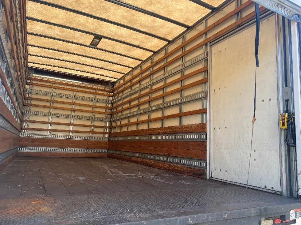 Medium Duty Box Truck-Light and Medium Duty Trucks-Freightliner-2018-M2-Torrance-CA-147,097\n\t\tmiles-$ 33,750 - Image 12