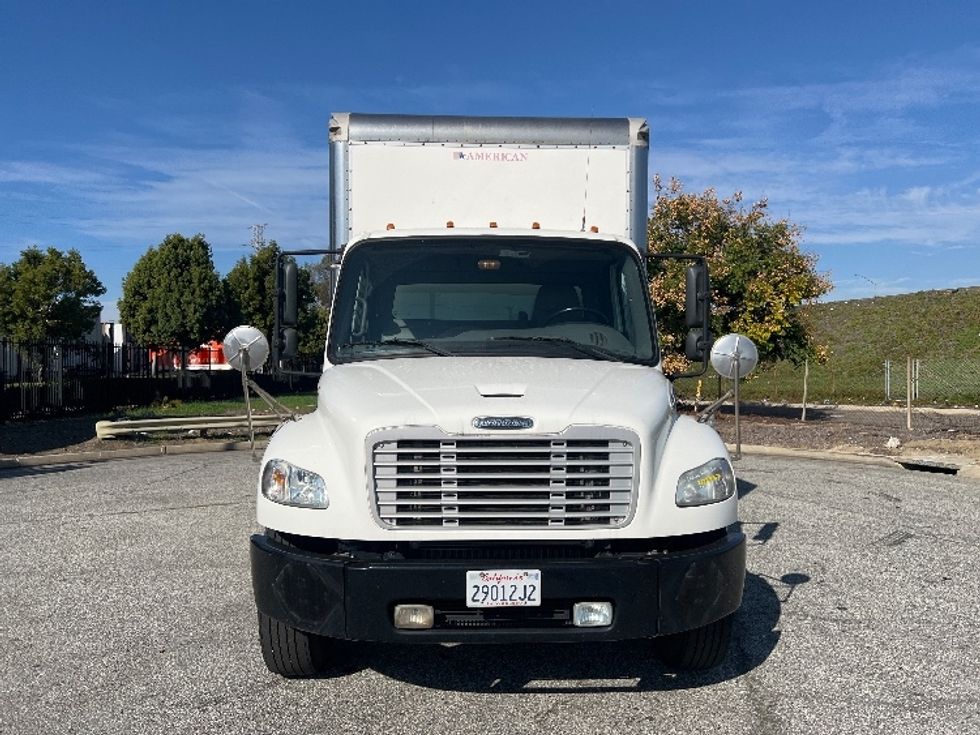 Medium Duty Box Truck-Light and Medium Duty Trucks-Freightliner-2018-M2-Torrance-CA-147,097\n\t\tmiles-$ 33,750 - Image 2