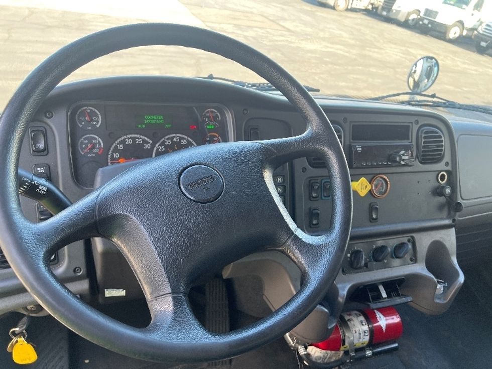 Medium Duty Box Truck-Light and Medium Duty Trucks-Freightliner-2018-M2-Torrance-CA-147,097\n\t\tmiles-$ 33,750 - Image 24