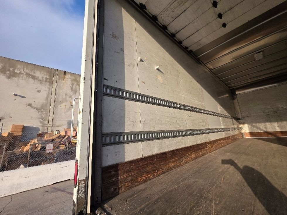 Medium Duty Box Truck-Light and Medium Duty Trucks-Freightliner-2018-M2-Torrance-CA-149,418\n\t\tmiles-$ 52,000 - Image 11