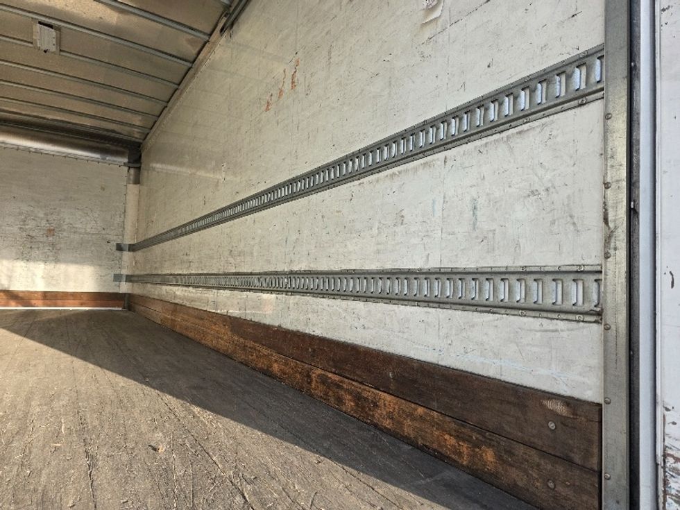 Medium Duty Box Truck-Light and Medium Duty Trucks-Freightliner-2018-M2-Torrance-CA-149,418\n\t\tmiles-$ 52,000 - Image 12