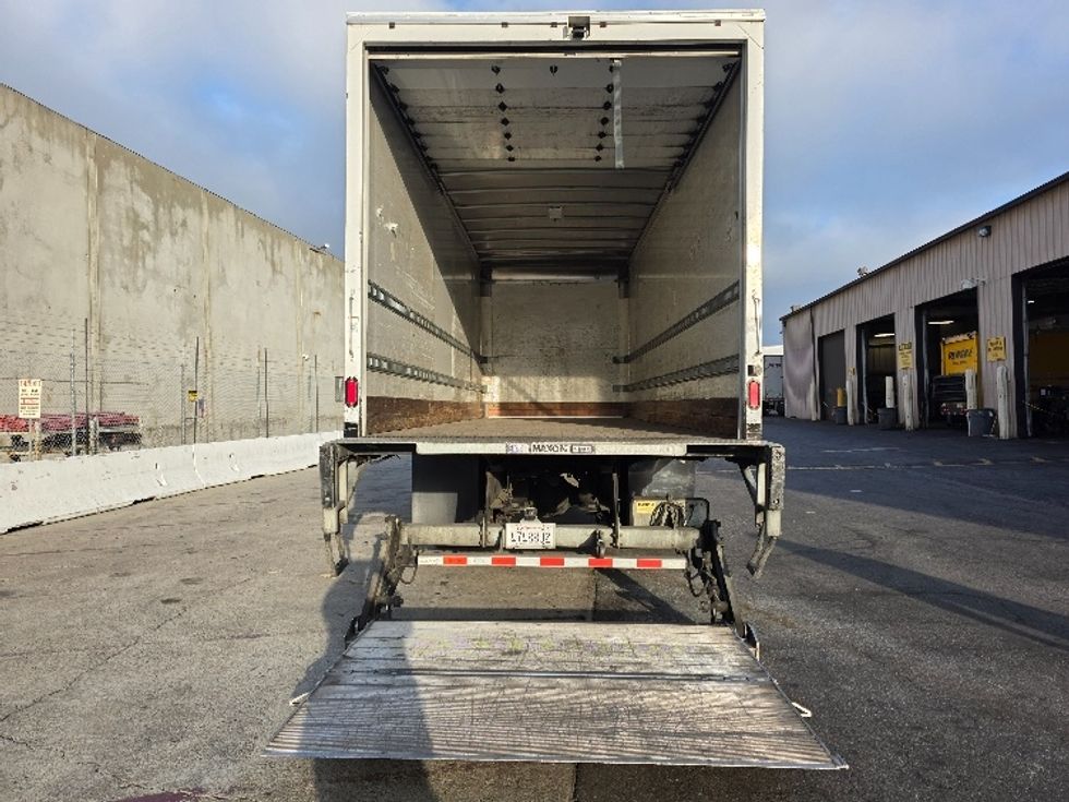Medium Duty Box Truck-Light and Medium Duty Trucks-Freightliner-2018-M2-Torrance-CA-149,418\n\t\tmiles-$ 52,000 - Image 9