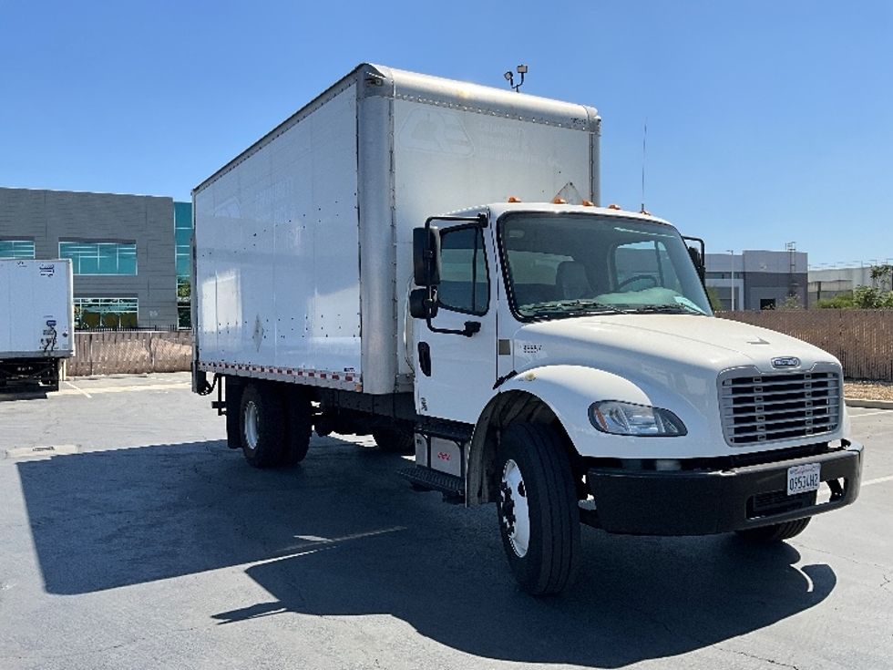 Medium Duty Box Truck-Light and Medium Duty Trucks-Freightliner-2018-M2-Torrance-CA-150,715\n\t\tmiles-$ 40,750 - Image 1