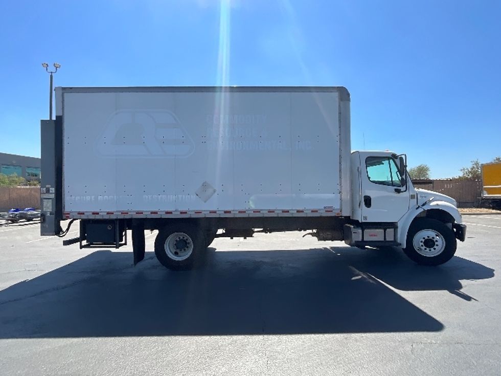 Medium Duty Box Truck-Light and Medium Duty Trucks-Freightliner-2018-M2-Torrance-CA-150,715\n\t\tmiles-$ 40,750 - Image 15