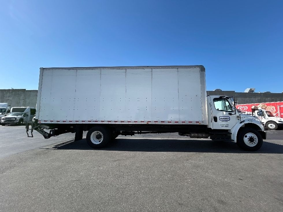 Medium Duty Box Truck-Light and Medium Duty Trucks-Freightliner-2018-M2-Torrance-CA-155,858\n\t\tmiles-$ 52,500 - Image 15