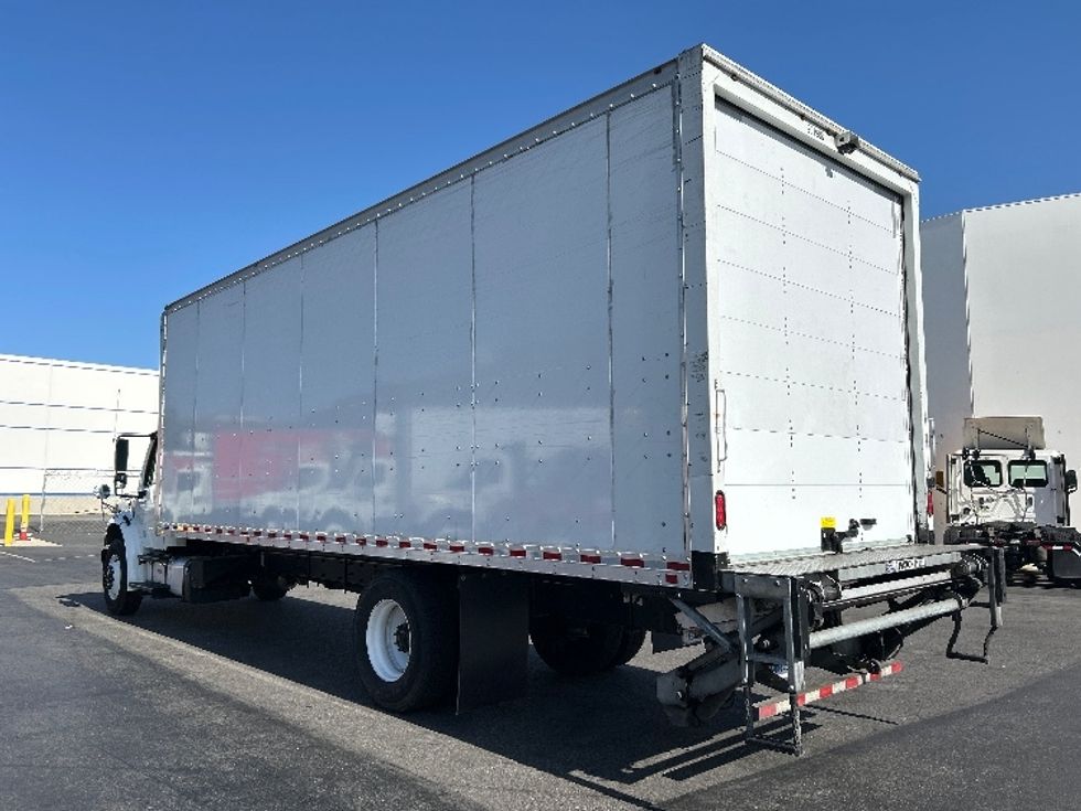 Medium Duty Box Truck-Light and Medium Duty Trucks-Freightliner-2018-M2-Torrance-CA-155,858\n\t\tmiles-$ 52,500 - Image 6