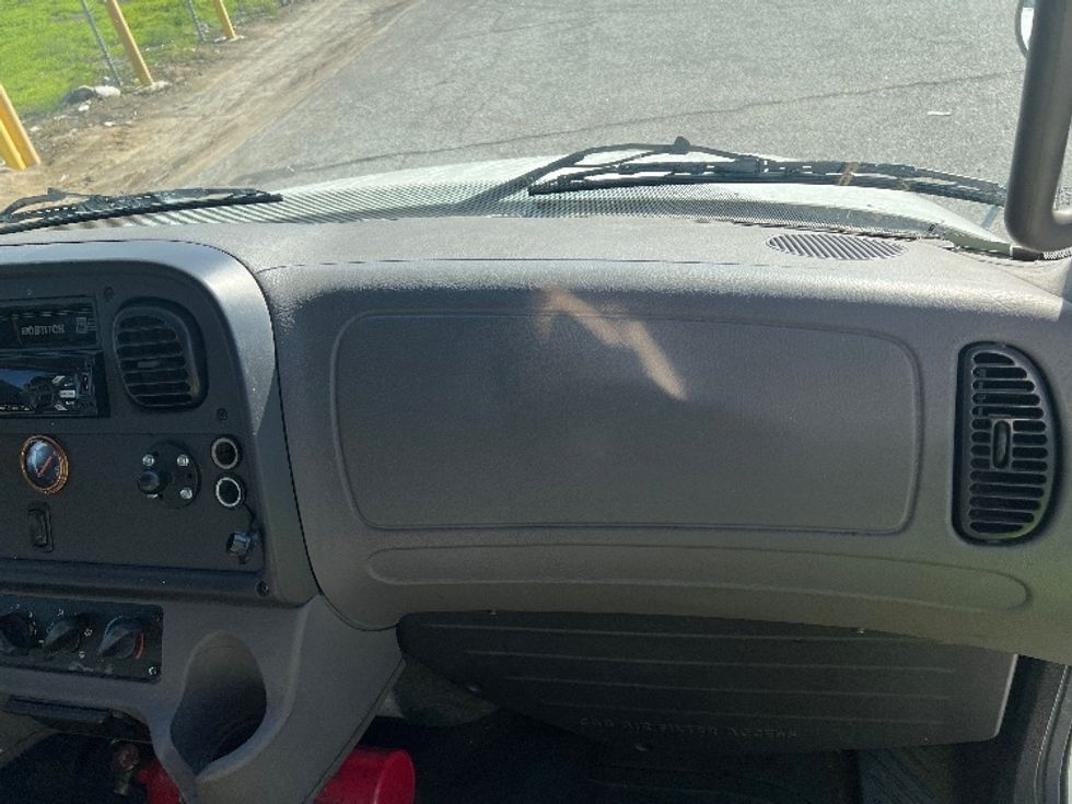 Medium Duty Box Truck-Light and Medium Duty Trucks-Freightliner-2018-M2-Torrance-CA-177,661\n\t\tmiles-$ 30,500 - Image 21