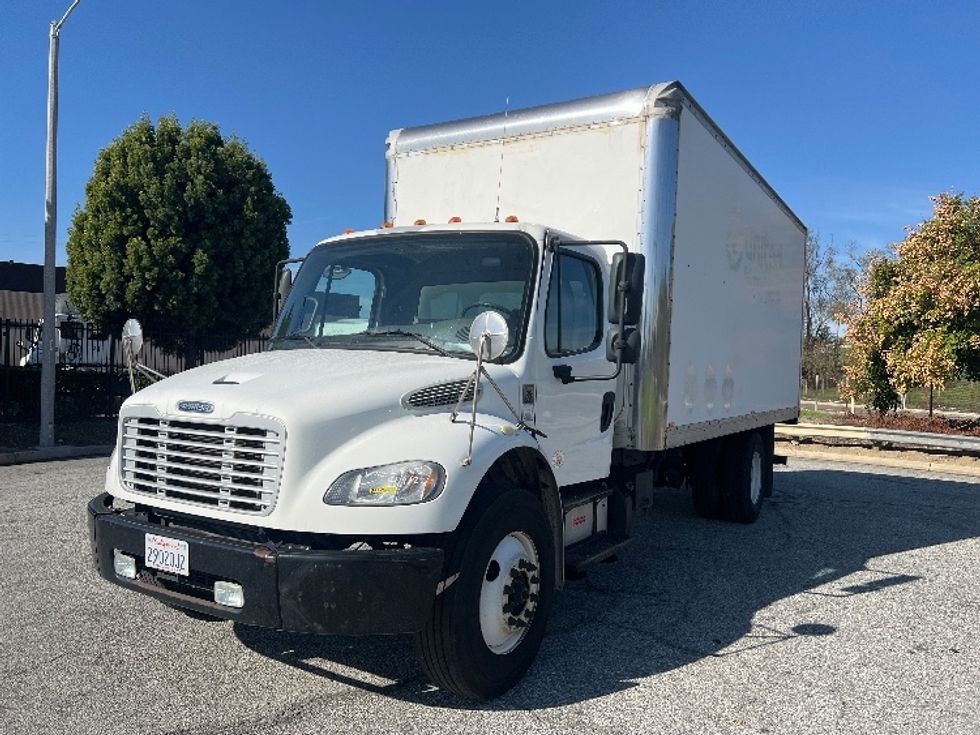 Medium Duty Box Truck-Light and Medium Duty Trucks-Freightliner-2018-M2-Torrance-CA-177,661\n\t\tmiles-$ 30,500 - Image 3