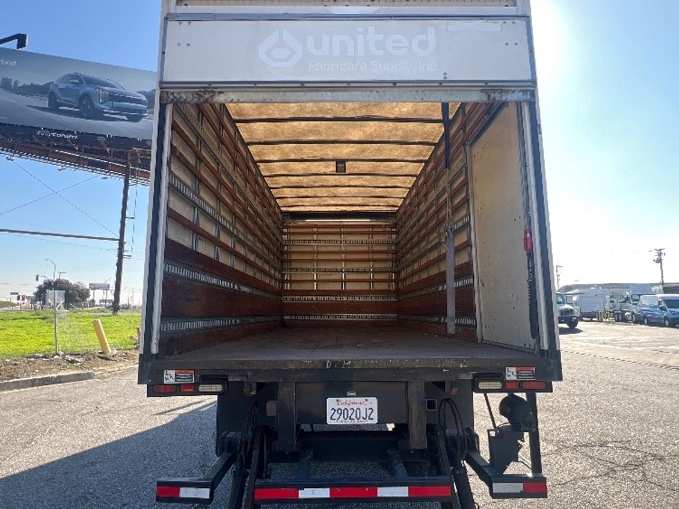 Medium Duty Box Truck-Light and Medium Duty Trucks-Freightliner-2018-M2-Torrance-CA-177,661\n\t\tmiles-$ 30,500 - Image 8