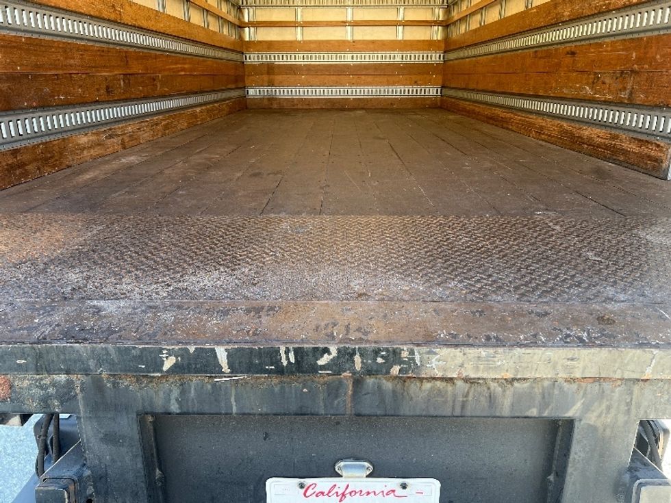 Medium Duty Box Truck-Light and Medium Duty Trucks-Freightliner-2018-M2-Torrance-CA-179,626\n\t\tmiles-$ 30,250 - Image 10