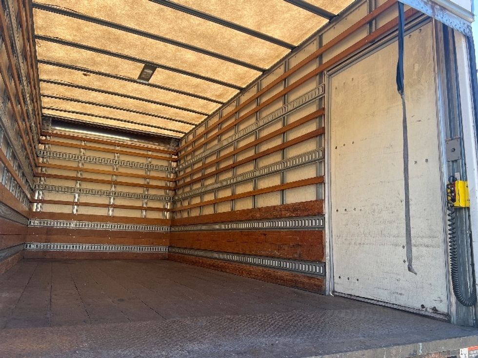 Medium Duty Box Truck-Light and Medium Duty Trucks-Freightliner-2018-M2-Torrance-CA-179,626\n\t\tmiles-$ 30,250 - Image 12