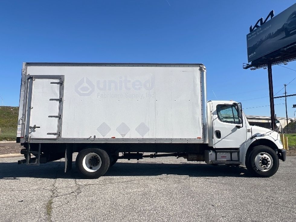 Medium Duty Box Truck-Light and Medium Duty Trucks-Freightliner-2018-M2-Torrance-CA-179,626\n\t\tmiles-$ 30,250 - Image 15