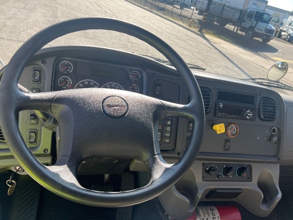 Medium Duty Box Truck-Light and Medium Duty Trucks-Freightliner-2018-M2-Torrance-CA-179,626\n\t\tmiles-$ 30,250 - Image 18