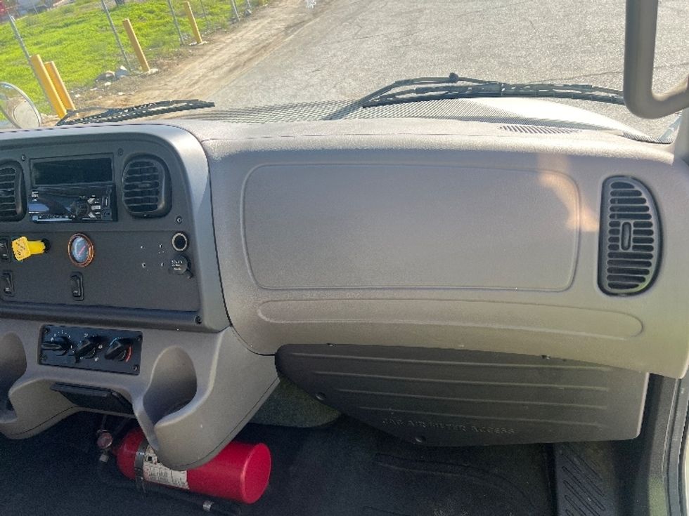 Medium Duty Box Truck-Light and Medium Duty Trucks-Freightliner-2018-M2-Torrance-CA-179,626\n\t\tmiles-$ 30,250 - Image 21