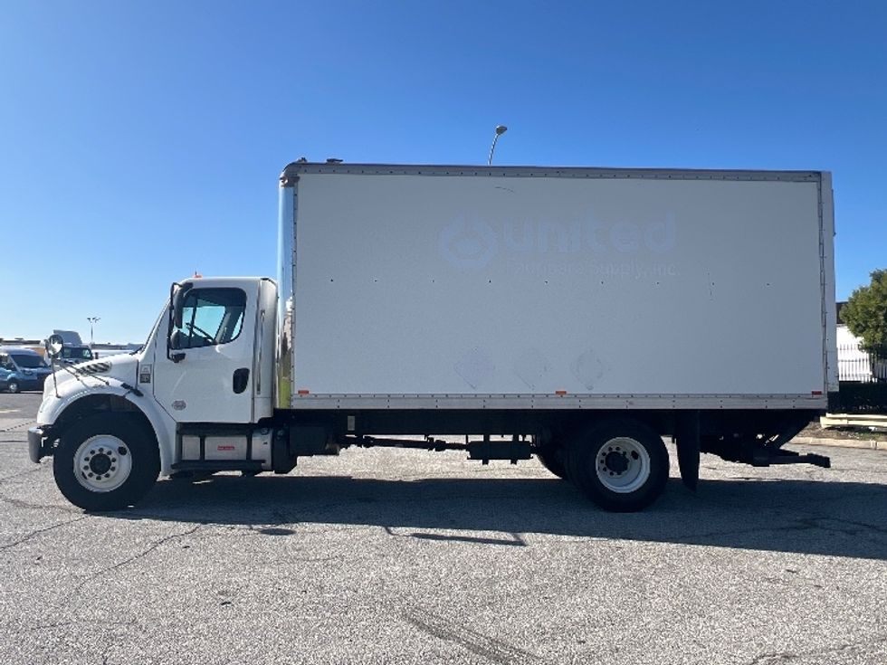 Medium Duty Box Truck-Light and Medium Duty Trucks-Freightliner-2018-M2-Torrance-CA-179,626\n\t\tmiles-$ 30,250 - Image 4