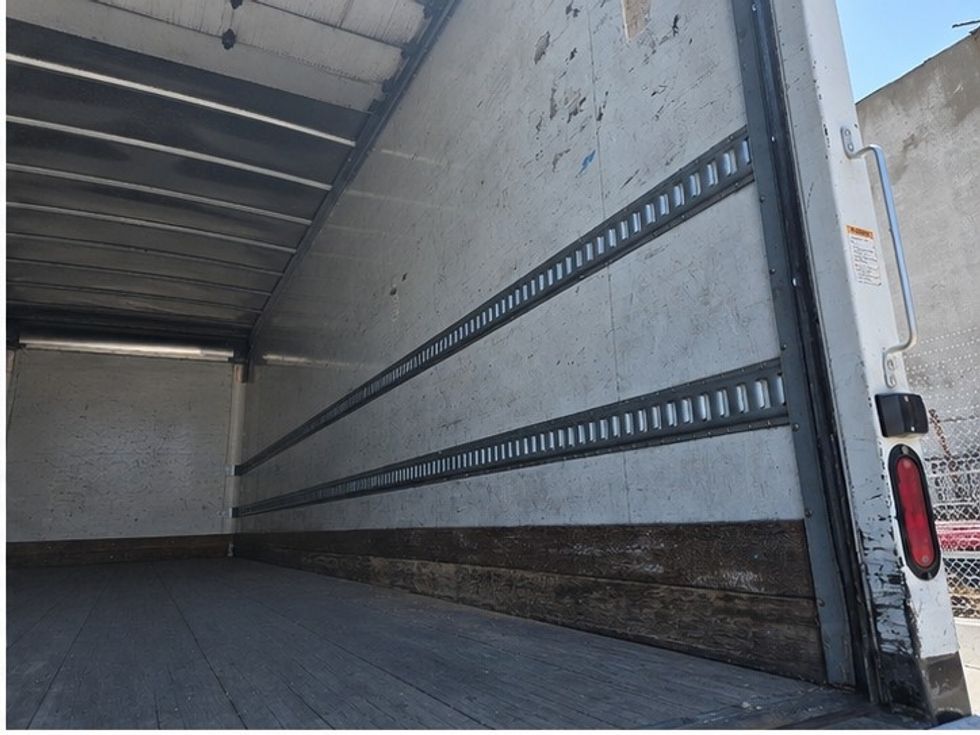Medium Duty Box Truck-Light and Medium Duty Trucks-Freightliner-2018-M2-Torrance-CA-201,996\n\t\tmiles-$ 44,000 - Image 12