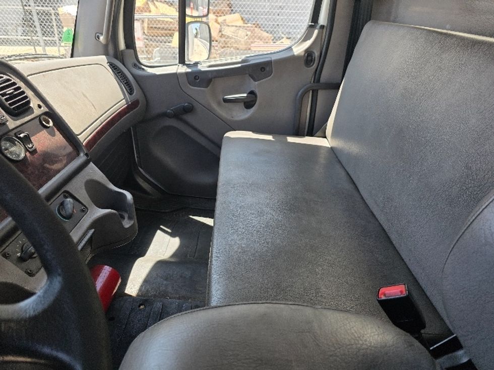 Medium Duty Box Truck-Light and Medium Duty Trucks-Freightliner-2018-M2-Torrance-CA-201,996\n\t\tmiles-$ 44,000 - Image 20