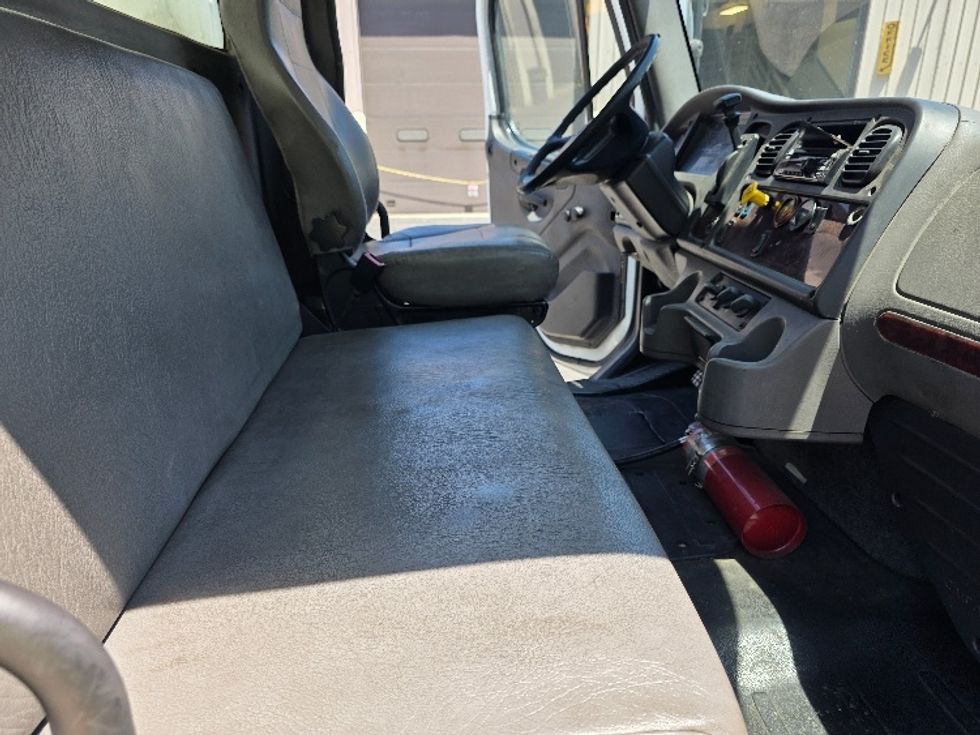 Medium Duty Box Truck-Light and Medium Duty Trucks-Freightliner-2018-M2-Torrance-CA-201,996\n\t\tmiles-$ 44,000 - Image 22