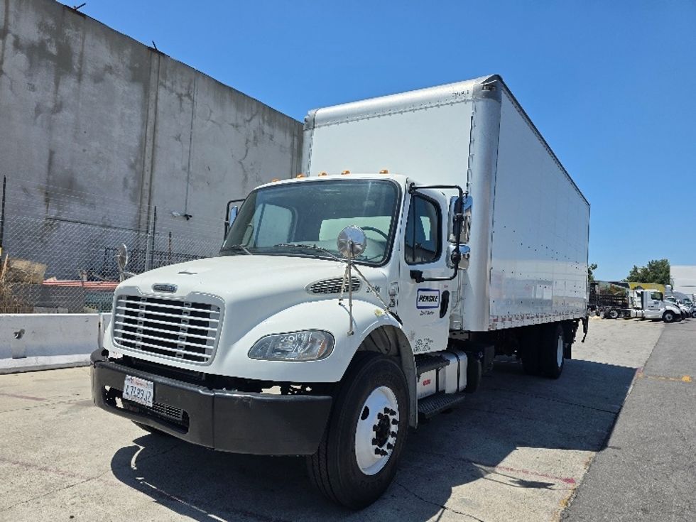 Medium Duty Box Truck-Light and Medium Duty Trucks-Freightliner-2018-M2-Torrance-CA-201,996\n\t\tmiles-$ 44,000 - Image 3