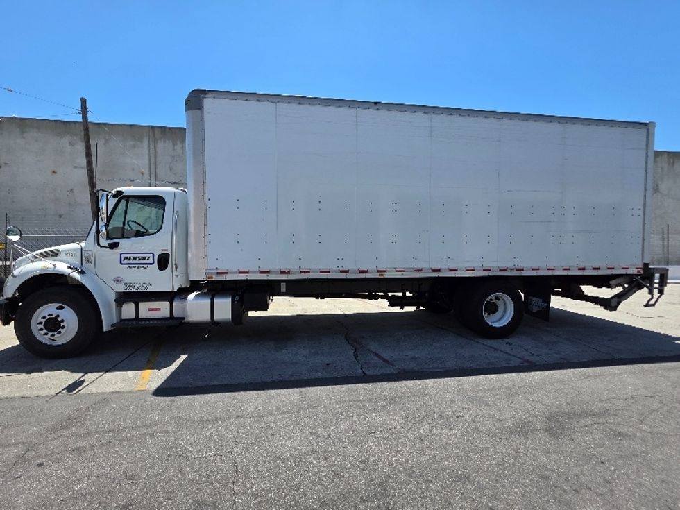 Medium Duty Box Truck-Light and Medium Duty Trucks-Freightliner-2018-M2-Torrance-CA-201,996\n\t\tmiles-$ 44,000 - Image 4