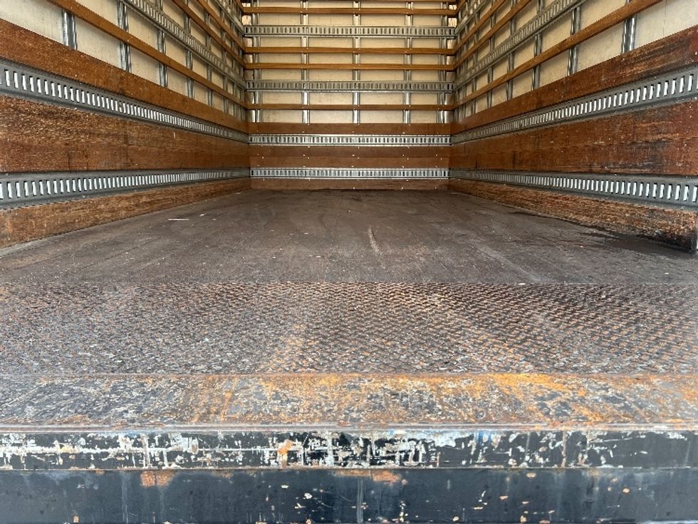 Medium Duty Box Truck-Light and Medium Duty Trucks-Freightliner-2018-M2-Torrance-CA-203,915\n\t\tmiles-$ 27,250 - Image 10