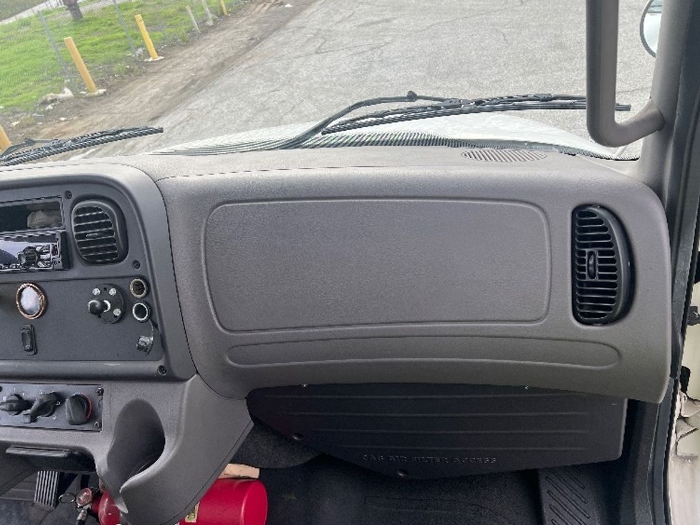 Medium Duty Box Truck-Light and Medium Duty Trucks-Freightliner-2018-M2-Torrance-CA-203,915\n\t\tmiles-$ 27,250 - Image 21