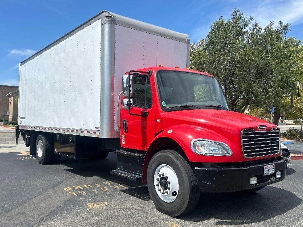 Medium Duty Box Truck-Light and Medium Duty Trucks-Freightliner-2018-M2-Torrance-CA-284,696\n\t\tmiles-$ 38,750 - Image 1