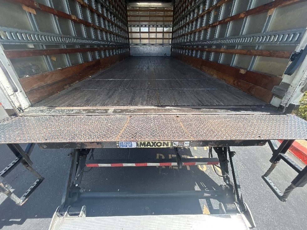 Medium Duty Box Truck-Light and Medium Duty Trucks-Freightliner-2018-M2-Torrance-CA-284,696\n\t\tmiles-$ 38,750 - Image 10