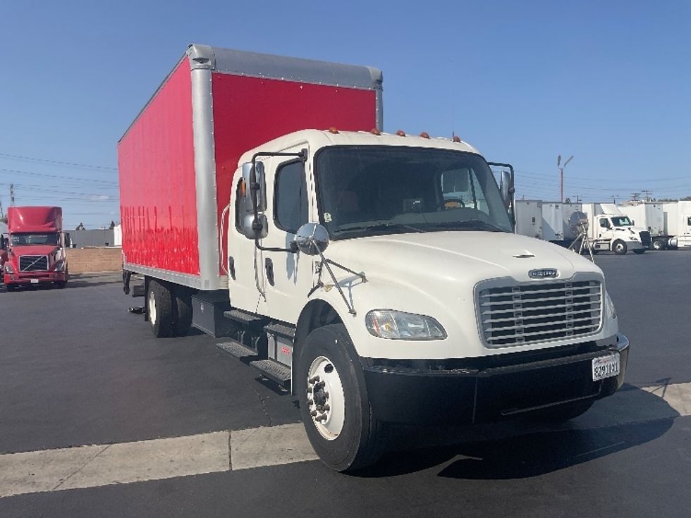 Medium Duty Box Truck-Light and Medium Duty Trucks-Freightliner-2018-M2-Torrance-CA-91,450\n\t\tmiles-$ 65,750 - Image 1