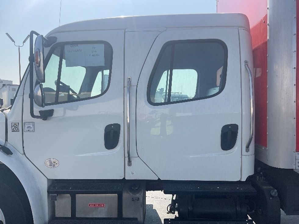 Medium Duty Box Truck-Light and Medium Duty Trucks-Freightliner-2018-M2-Torrance-CA-91,450\n\t\tmiles-$ 65,750 - Image 25