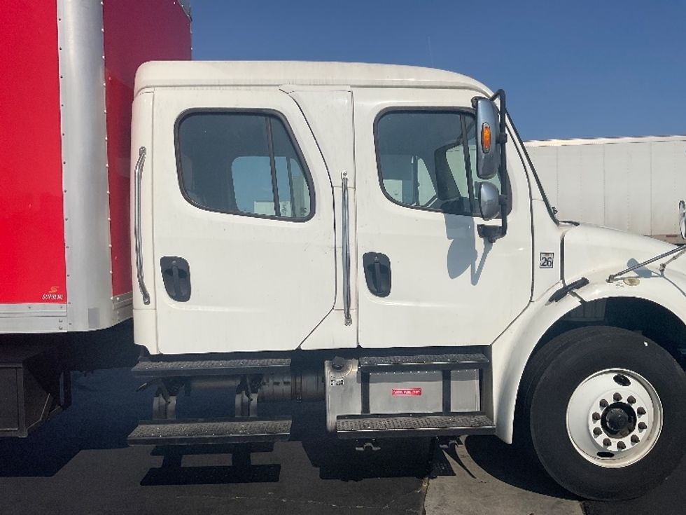 Medium Duty Box Truck-Light and Medium Duty Trucks-Freightliner-2018-M2-Torrance-CA-91,450\n\t\tmiles-$ 65,750 - Image 26