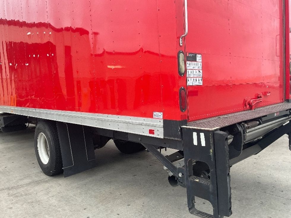 Medium Duty Box Truck-Light and Medium Duty Trucks-Freightliner-2018-M2-Torrance-CA-91,450\n\t\tmiles-$ 65,750 - Image 29