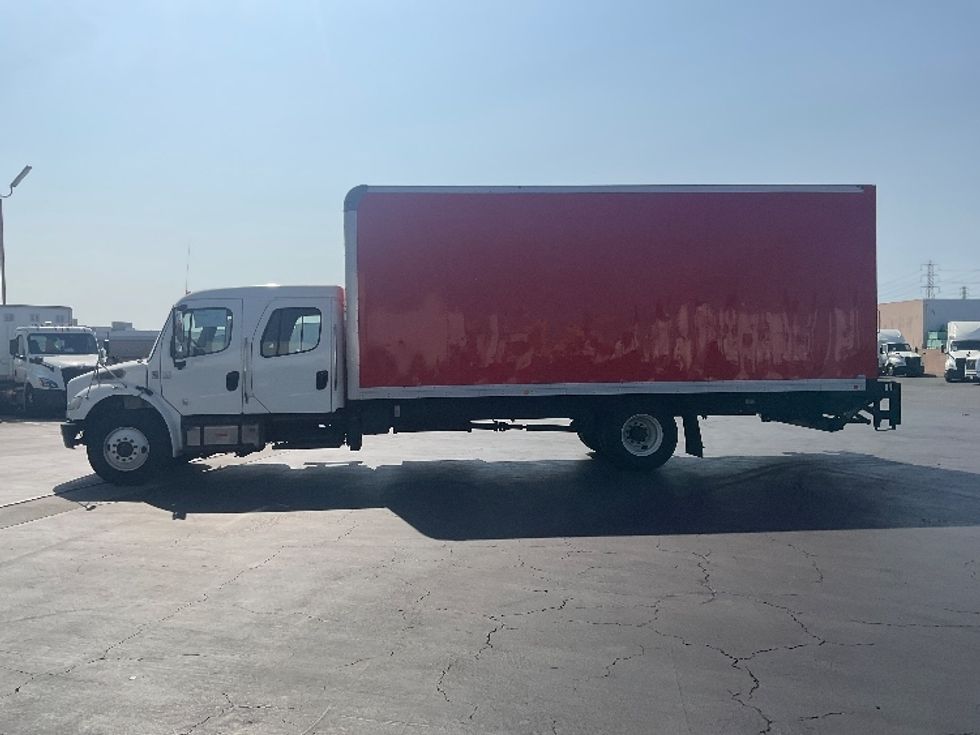 Medium Duty Box Truck-Light and Medium Duty Trucks-Freightliner-2018-M2-Torrance-CA-91,450\n\t\tmiles-$ 65,750 - Image 4