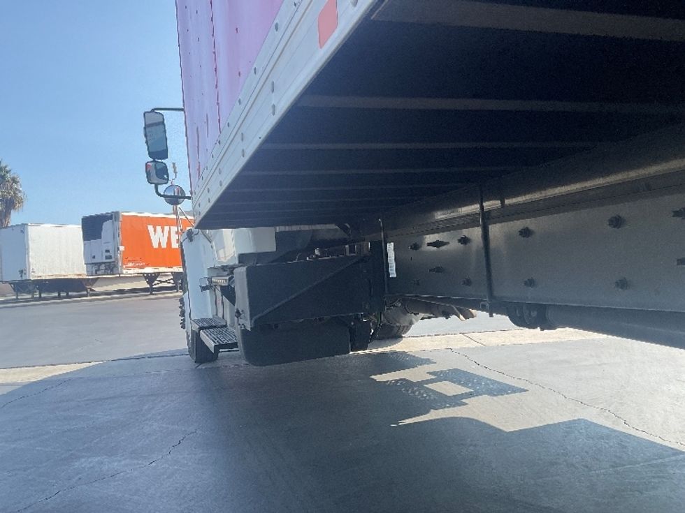 Medium Duty Box Truck-Light and Medium Duty Trucks-Freightliner-2018-M2-Torrance-CA-91,450\n\t\tmiles-$ 65,750 - Image 5