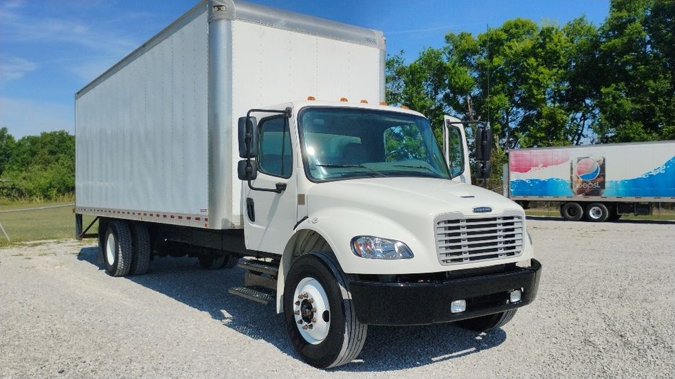 Medium Duty Box Truck-Light and Medium Duty Trucks-Freightliner-2018-M2-Tuscumbia-AL-147,991\n\t\tmiles-$ 46,500 - Image 1