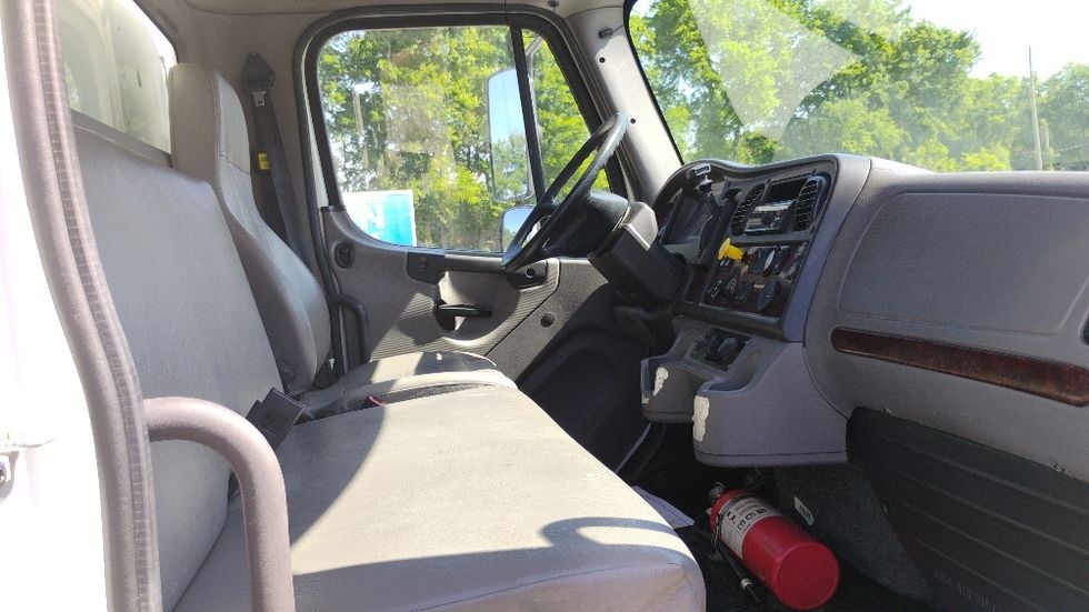Medium Duty Box Truck-Light and Medium Duty Trucks-Freightliner-2018-M2-Tuscumbia-AL-147,991\n\t\tmiles-$ 46,500 - Image 20