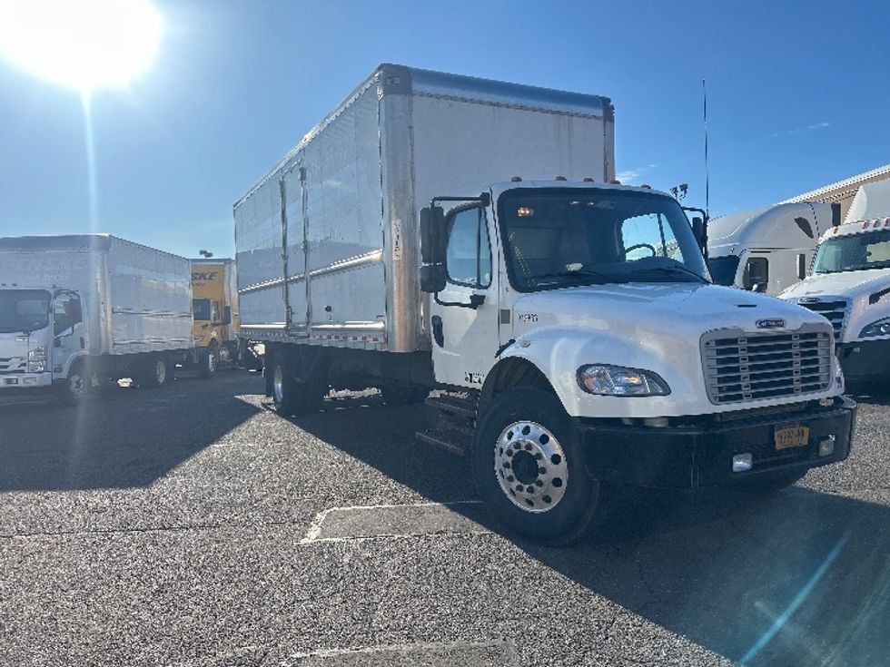 Medium Duty Box Truck-Light and Medium Duty Trucks-Freightliner-2018-M2-West Babylon-NY-174,061\n\t\tmiles-$ 43,750 - Image 1