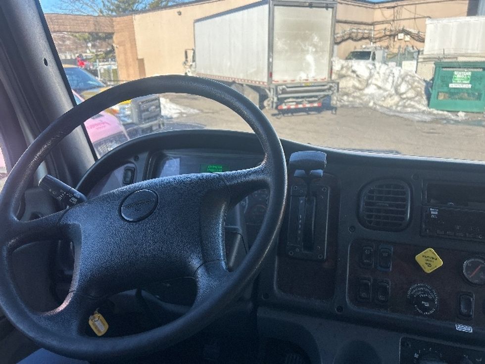 Medium Duty Box Truck-Light and Medium Duty Trucks-Freightliner-2018-M2-West Babylon-NY-174,061\n\t\tmiles-$ 43,750 - Image 18