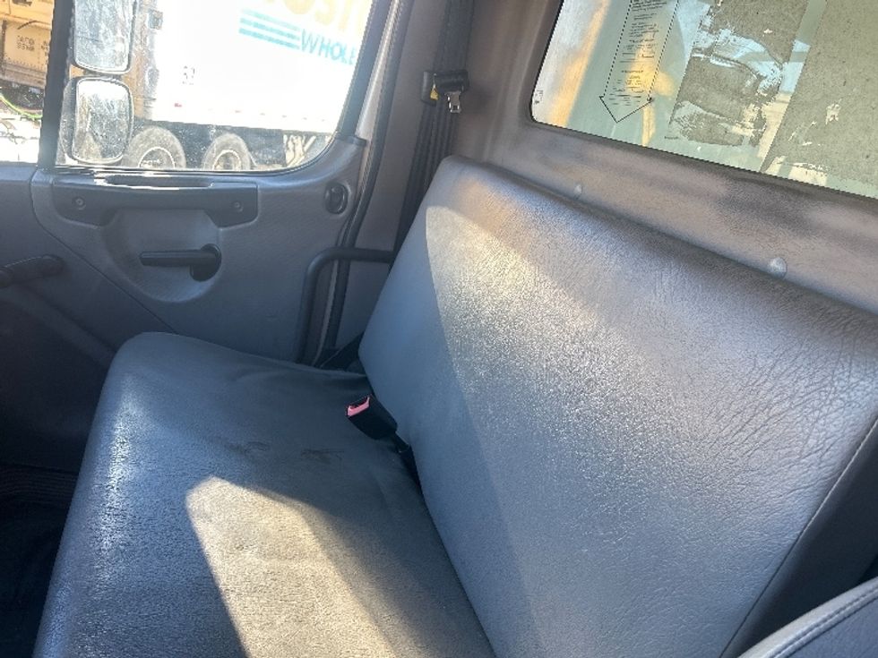 Medium Duty Box Truck-Light and Medium Duty Trucks-Freightliner-2018-M2-West Babylon-NY-174,061\n\t\tmiles-$ 43,750 - Image 19