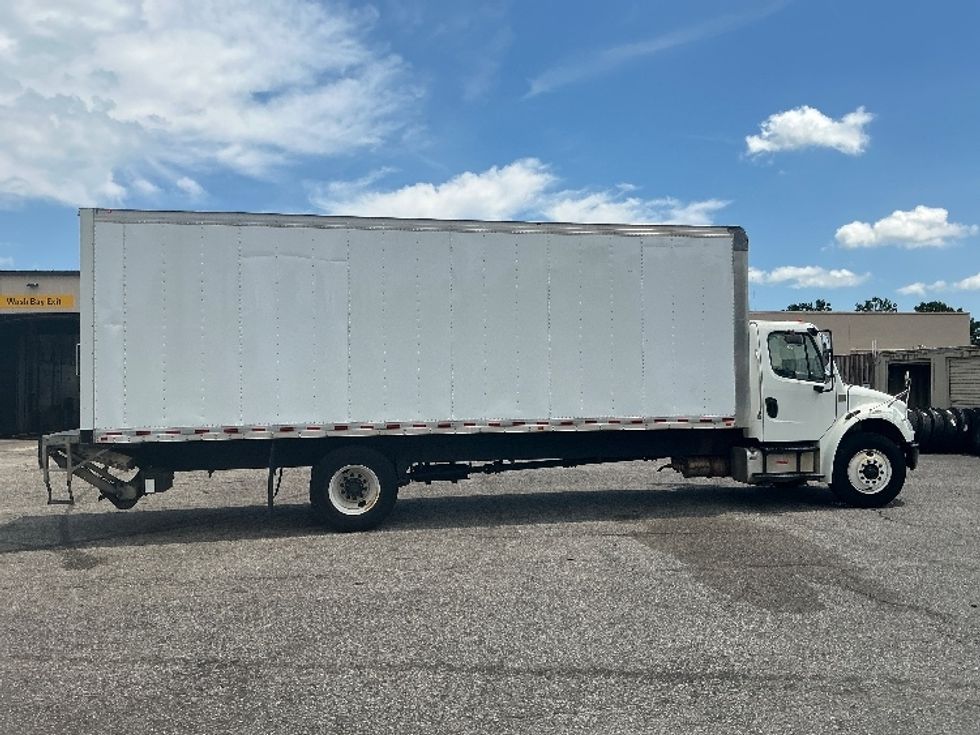 Medium Duty Box Truck-Light and Medium Duty Trucks-Freightliner-2018-M2-West Columbia-SC-246,207\n\t\tmiles-$ 39,500 - Image 15