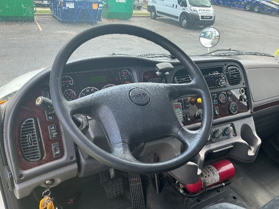 Medium Duty Box Truck-Light and Medium Duty Trucks-Freightliner-2018-M2-West Columbia-SC-246,207\n\t\tmiles-$ 39,500 - Image 17