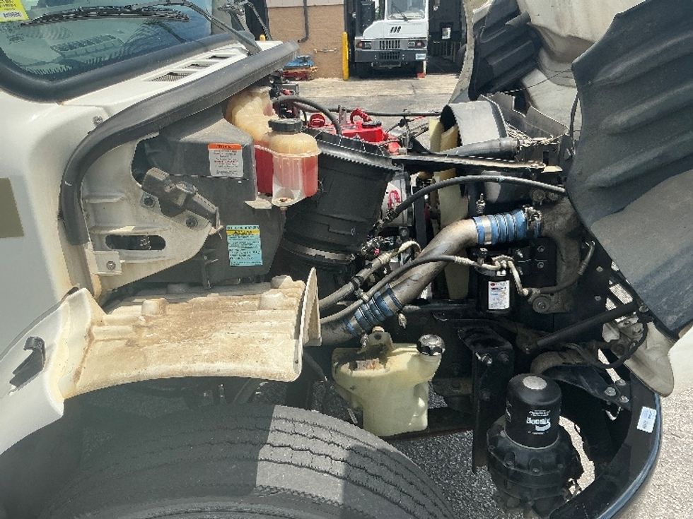 Medium Duty Box Truck-Light and Medium Duty Trucks-Freightliner-2018-M2-West Columbia-SC-246,207\n\t\tmiles-$ 39,500 - Image 23