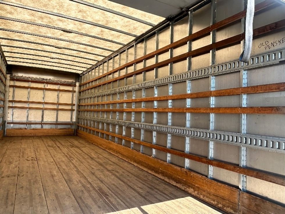 Medium Duty Box Truck-Light and Medium Duty Trucks-Freightliner-2018-M2-West Columbia-SC-315,667\n\t\tmiles-$ 31,000 - Image 12