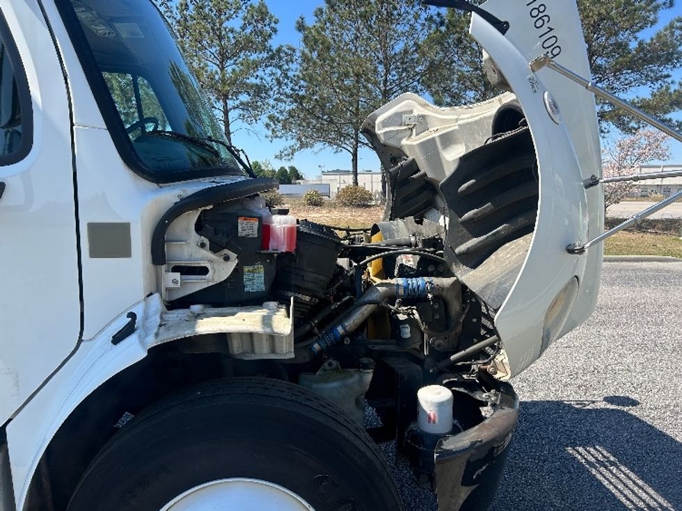 Medium Duty Box Truck-Light and Medium Duty Trucks-Freightliner-2018-M2-West Columbia-SC-315,667\n\t\tmiles-$ 31,000 - Image 23