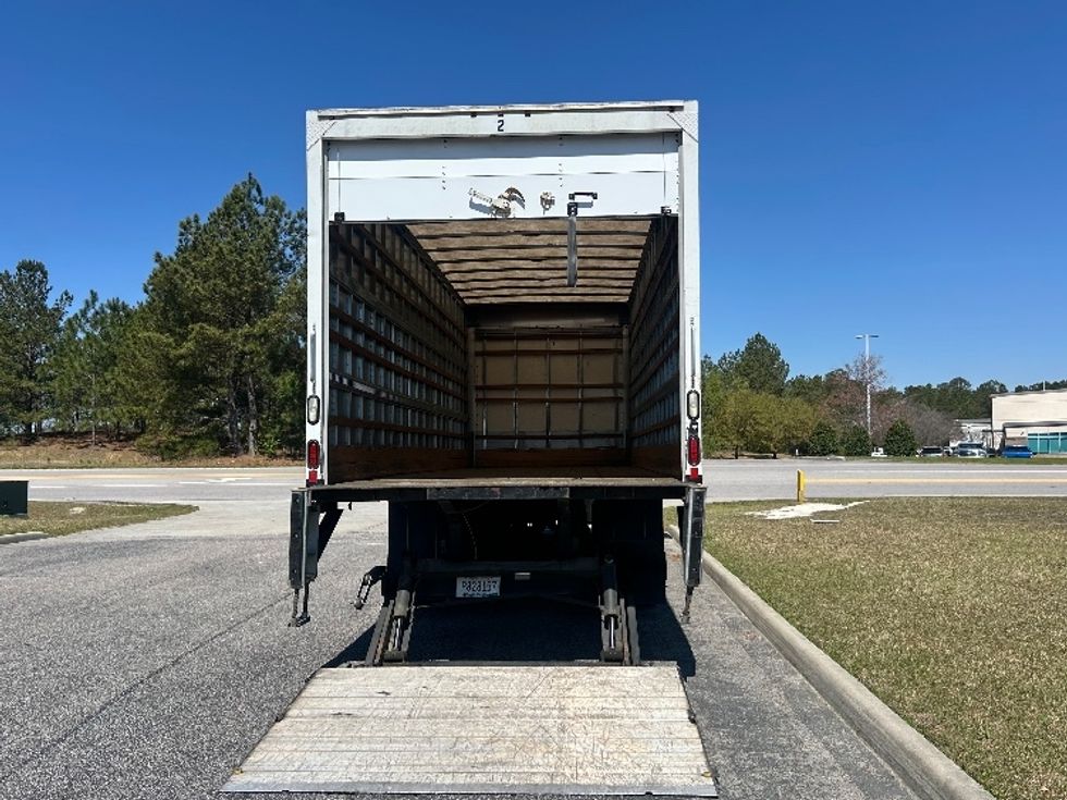 Medium Duty Box Truck-Light and Medium Duty Trucks-Freightliner-2018-M2-West Columbia-SC-315,667\n\t\tmiles-$ 31,000 - Image 9