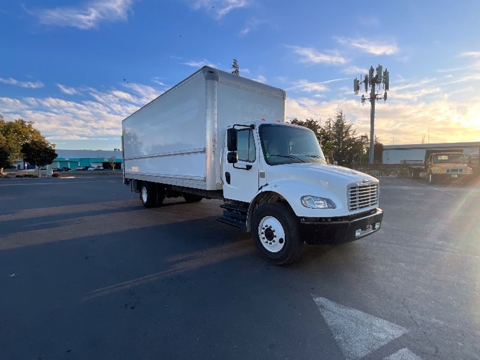 Medium Duty Box Truck-Light and Medium Duty Trucks-Freightliner-2018-M2-West Sacramento-CA-152,758\n\t\tmiles-$ 49,500 - Image 1